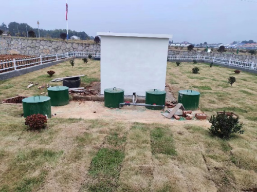 噴涂污水處理,湖南污水處理公司,河道治理,重金屬污水處理,食品污水處理,高鹽污水處理,一體化污水處理設(shè)備,長沙污水處理,生活污水處理,湖南工業(yè)廢水處理,湖南污水處理多少錢一噸,化工污水處理